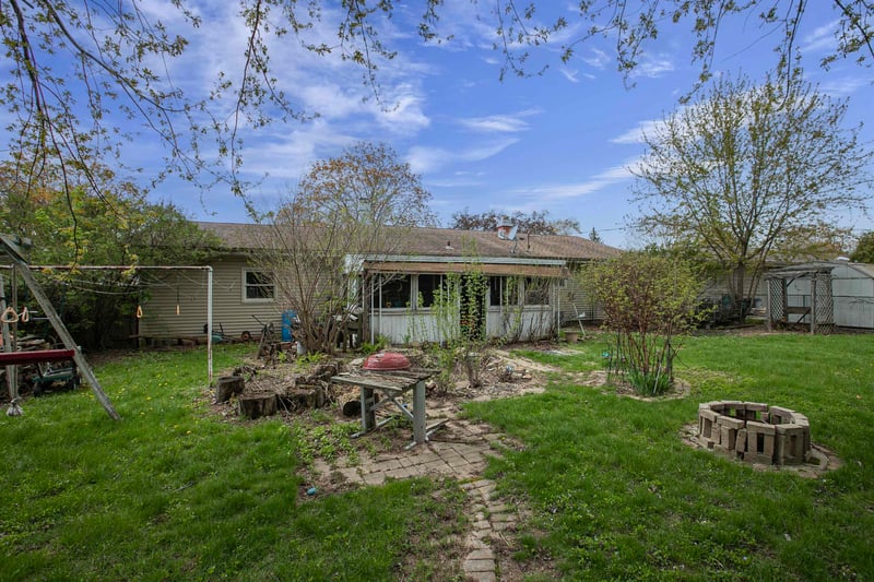 206 Midpark Dr, Appleton, WI 54915