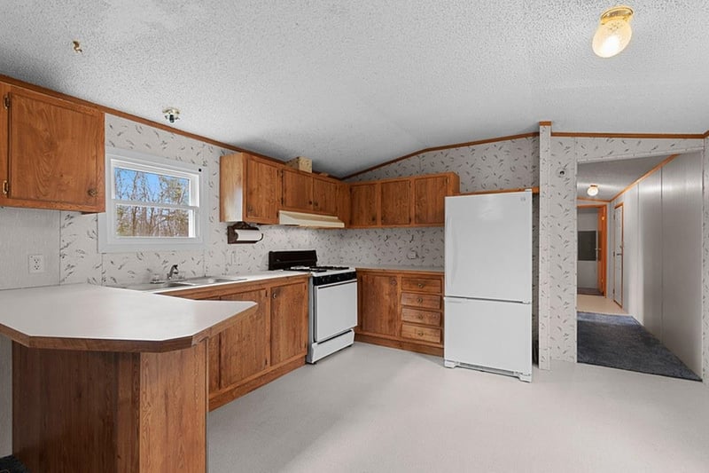 15110 Otto Ln, Mountain, WI 54149