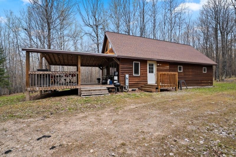 1458 Woodlawn Rd, Crandon, WI 54465