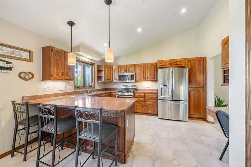 670 5th Ave, Winneconne, WI 54986