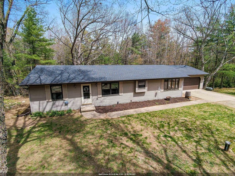 6722 Oconto River Shores Ln, Oconto Falls, WI 54154