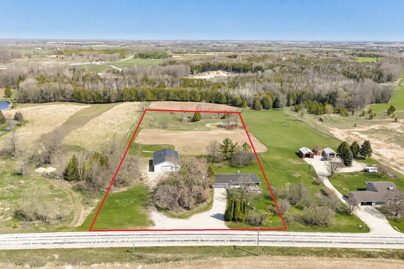 E5510 County Road K, Algoma, WI 54201