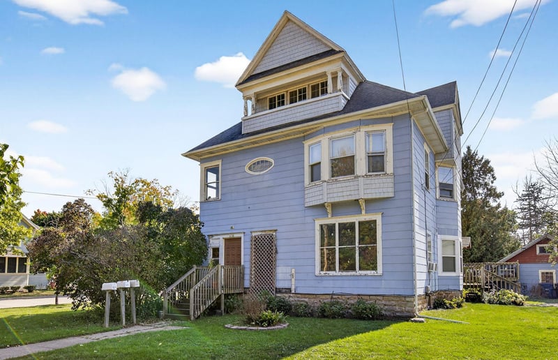 623 Irving Ave, Oshkosh, WI 54901