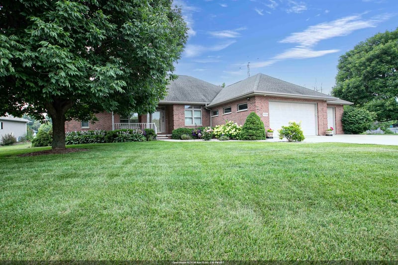 N974 Joeys Pl, Greenville, WI 54942