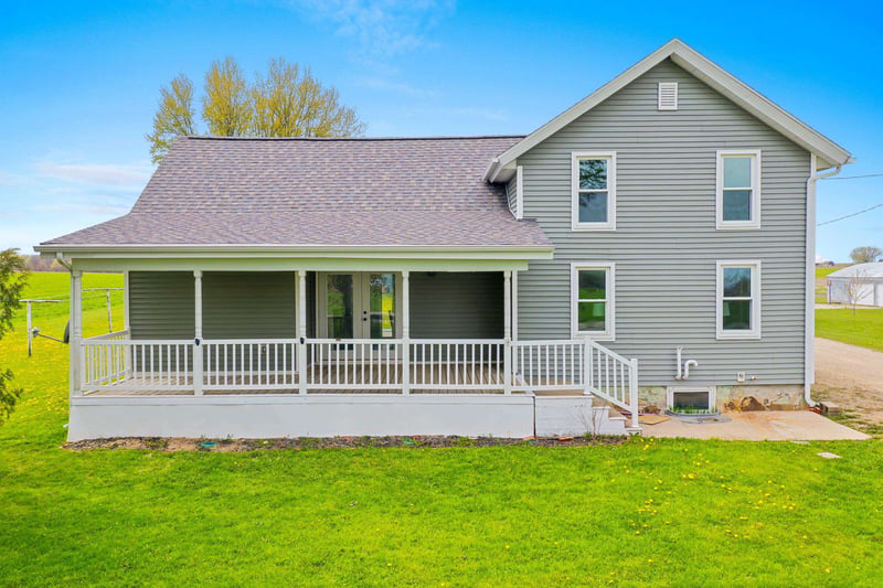 N1613 Manley Rd, Greenville, WI 54942