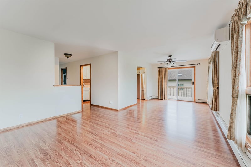 5154 Village Rd, Butte Des Morts, WI 54927