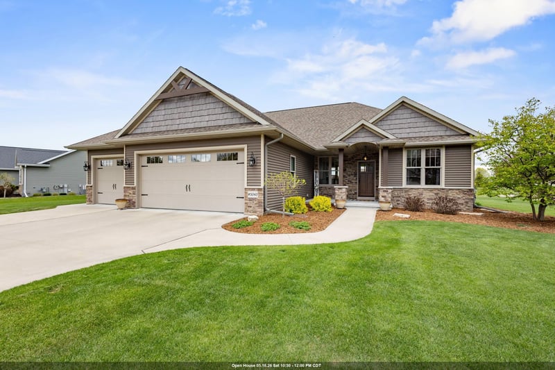 W5040 Cherrywood Dr, Sherwood, WI 54169