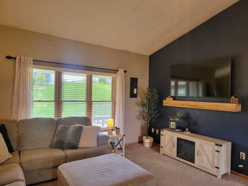 220 East Ridge St, New London, WI 54961