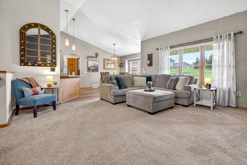 220 East Ridge St, New London, WI 54961