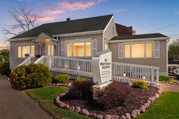 1463 Main St, Green Bay, WI 54302-1750