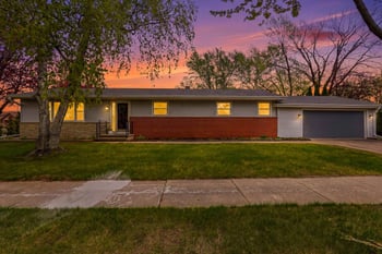 920 Westhaven Dr, Oshkosh, WI 54904
