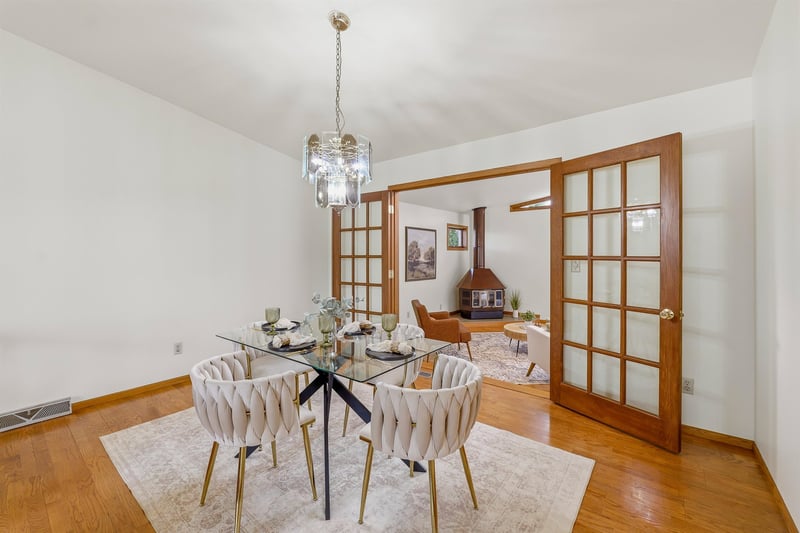 920 Westhaven Dr, Oshkosh, WI 54904