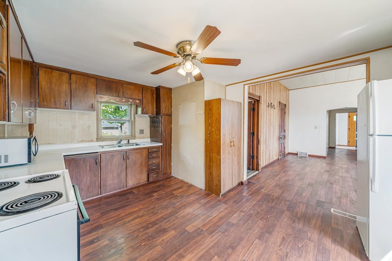 318 Nye St, Hortonville, WI 54944