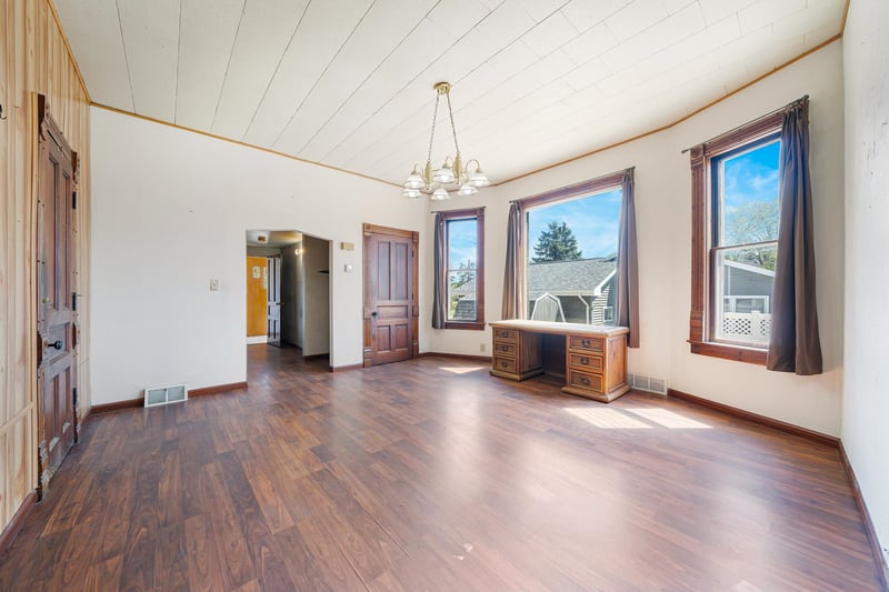 318 Nye St, Hortonville, WI 54944
