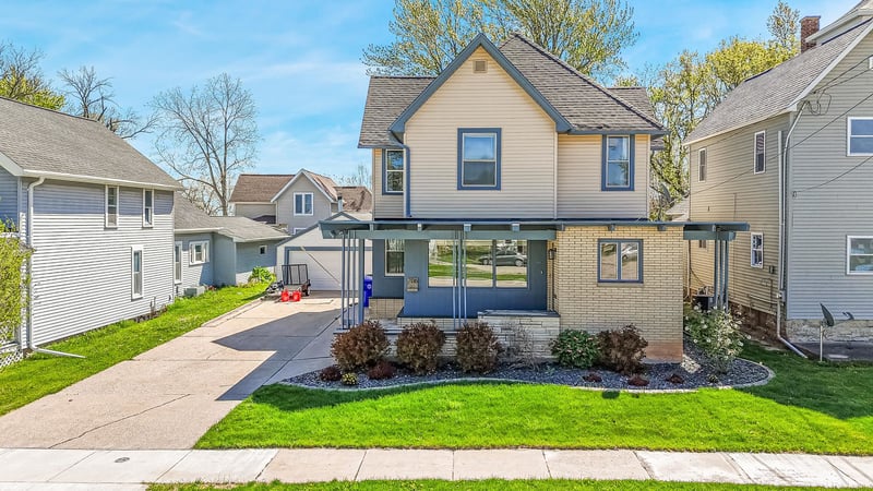 706 Metoxen Ave, Kaukauna, WI 54130