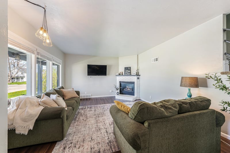 706 Metoxen Ave, Kaukauna, WI 54130