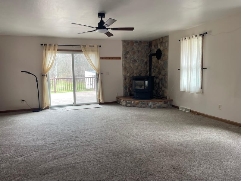 11664 Heyrman Dr, Crivitz, WI 54114