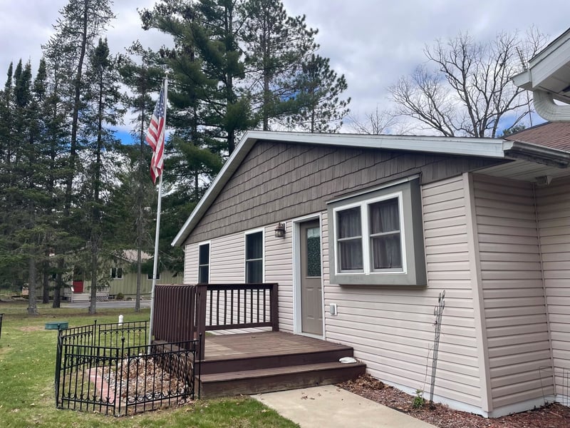 11664 Heyrman Dr, Crivitz, WI 54114