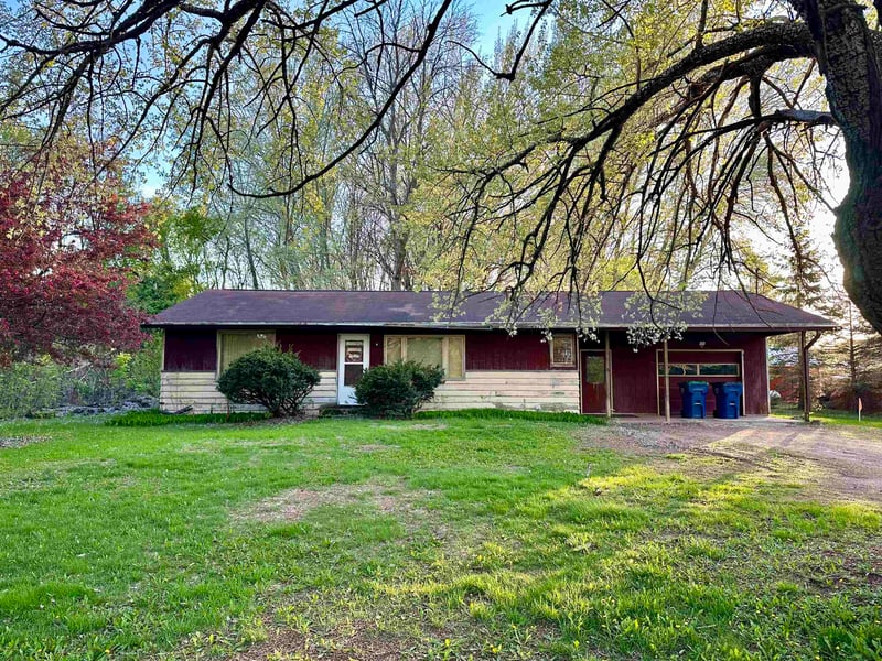 W9579 County Rd Jj, Hortonville, WI 54944