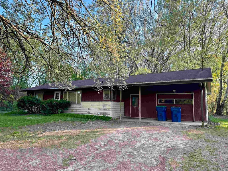 W9579 County Rd Jj, Hortonville, WI 54944