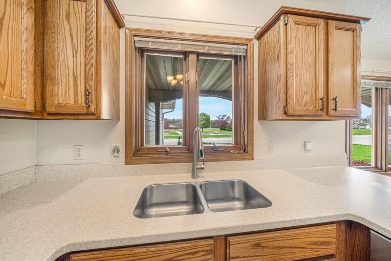 1166 Apple Blossom Dr, Neenah, WI 54956