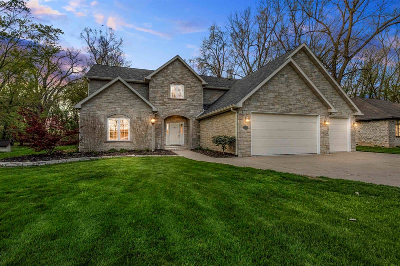 5100 Streich Ln, Oshkosh, WI 54902-7515