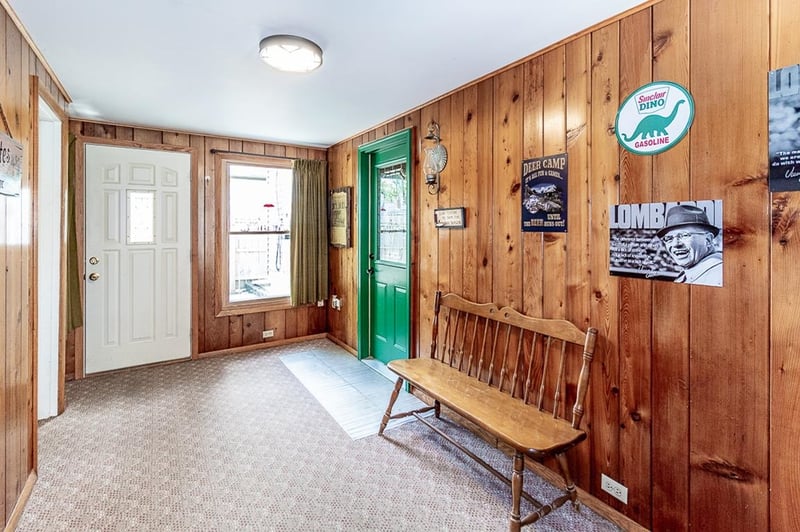 1002 Mill St, New London, WI 54961-1972