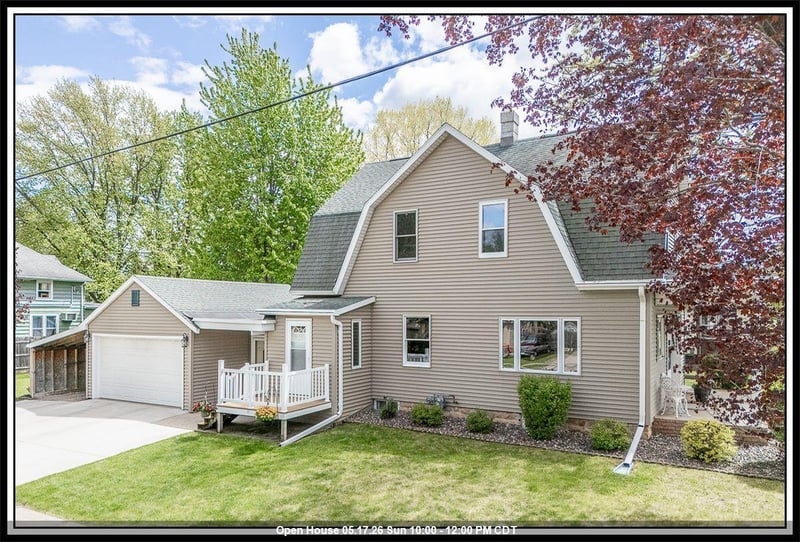 1002 Mill St, New London, WI 54961-1972