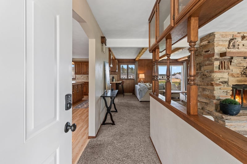 568 Nash St, Hortonville, WI 54944