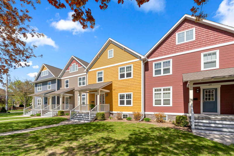 228 Jackson St, Green Bay, WI 54301