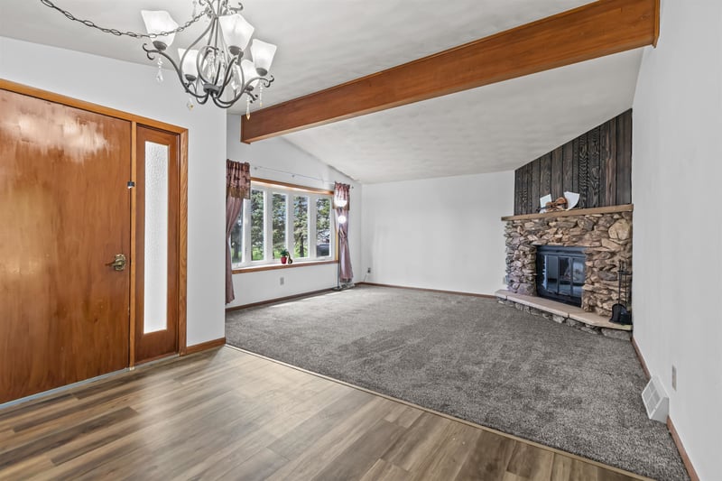 4356 Jackson St, Oshkosh, WI 54901