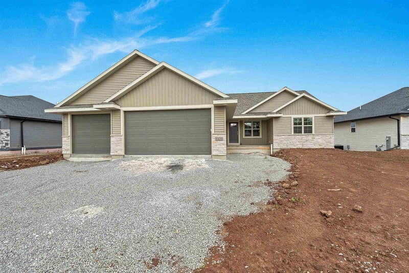 1429 Crossroads Dr, Hobart, WI 54313
