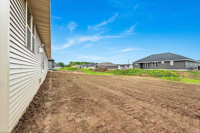 1429 Crossroads Dr, Hobart, WI 54313