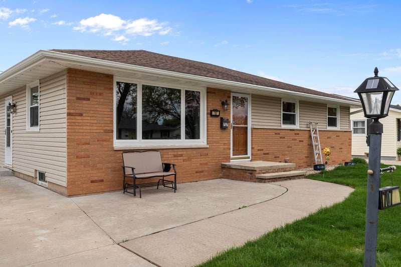 707 Joseph St, Appleton, WI 54915-3538