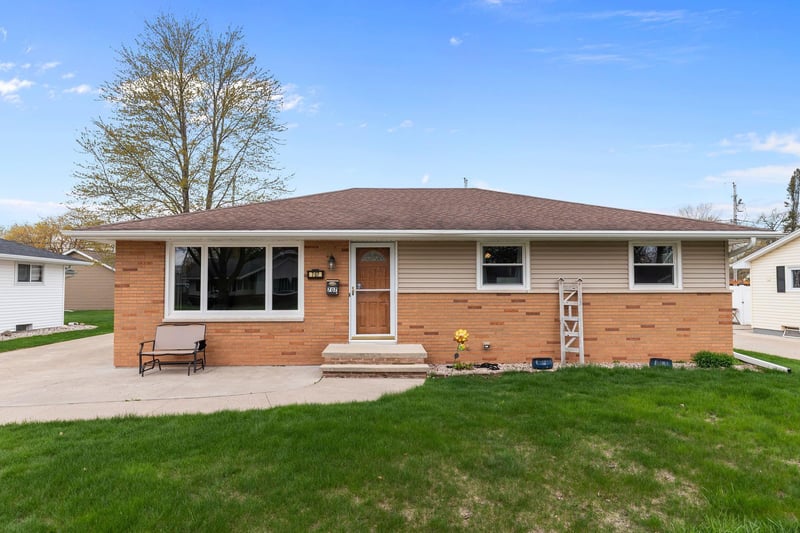707 Joseph St, Appleton, WI 54915-3538