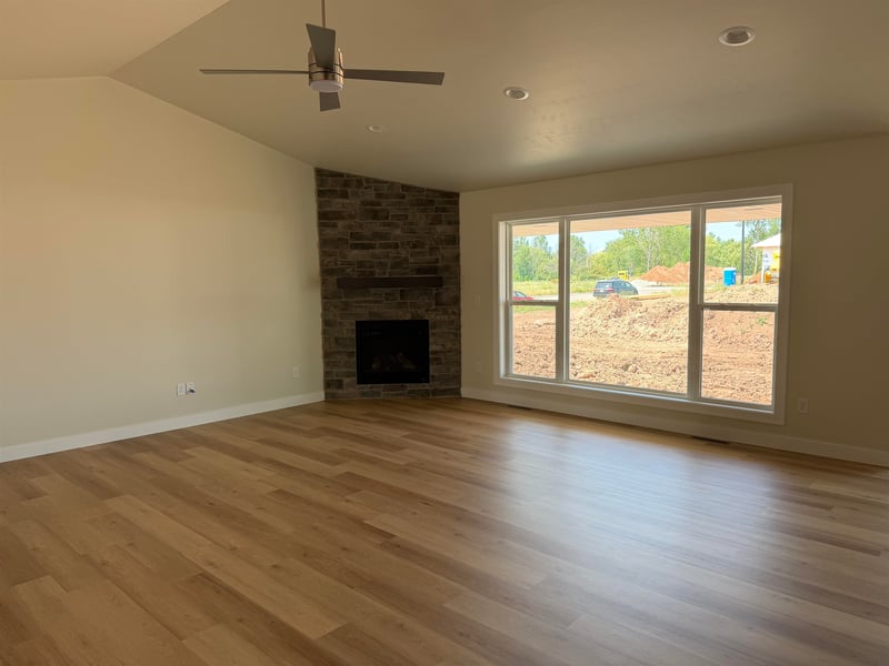 1376 Kenzie Ct, De Pere, WI 54115