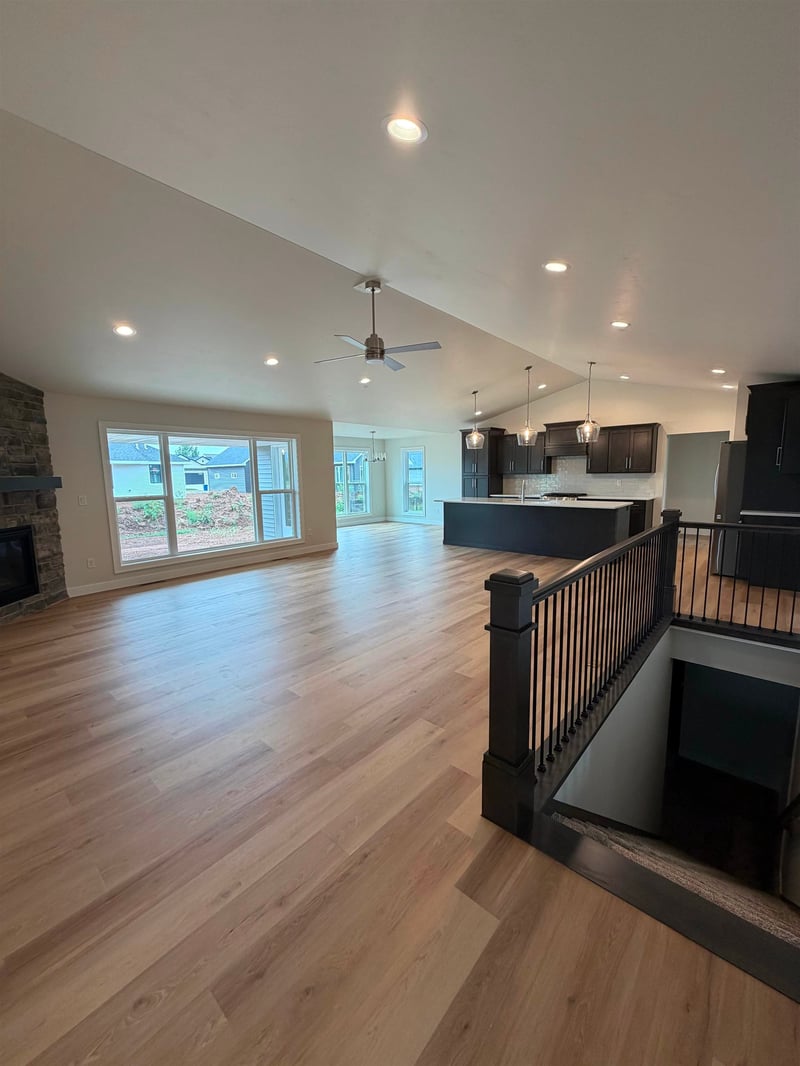 1376 Kenzie Ct, De Pere, WI 54115