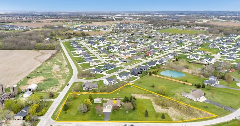 1072 Traboh Ct, De Pere, WI 54115
