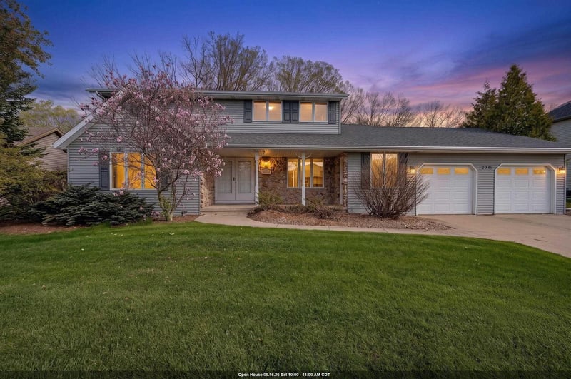 2941 Mayflower Rd, Green Bay, WI 54311