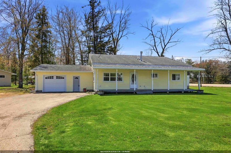 N5699 Maders Cir, Shawano, WI 54166