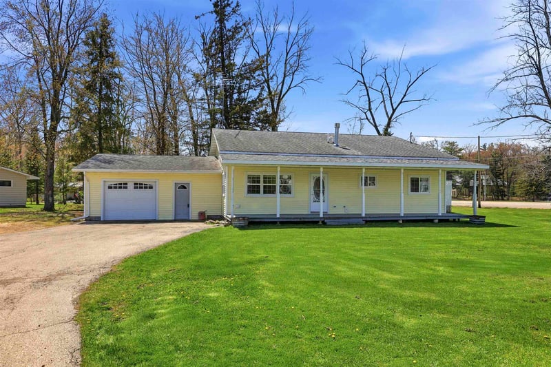 N5699 Maders Cir, Shawano, WI 54166