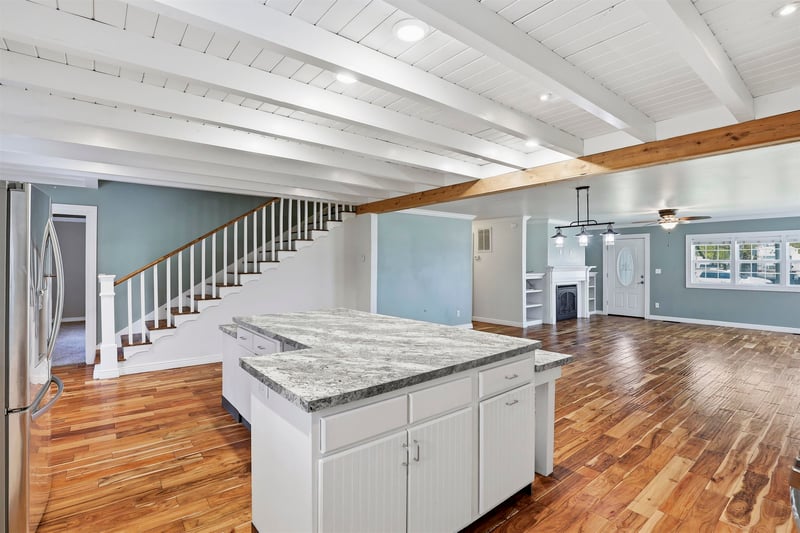 N5699 Maders Cir, Shawano, WI 54166