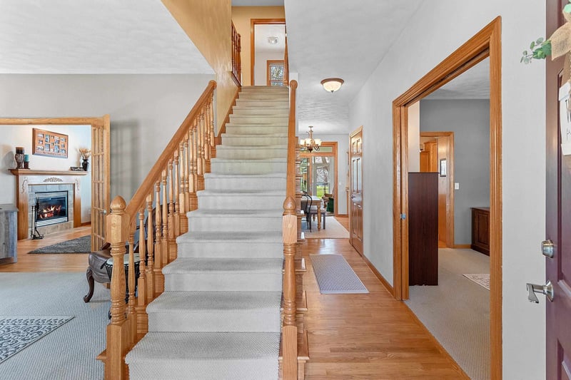 88 Bellevue Pl, Appleton, WI 54913