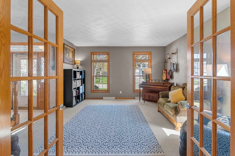 88 Bellevue Pl, Appleton, WI 54913