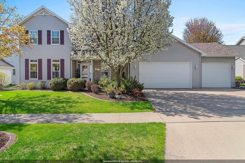 88 Bellevue Pl, Appleton, WI 54913
