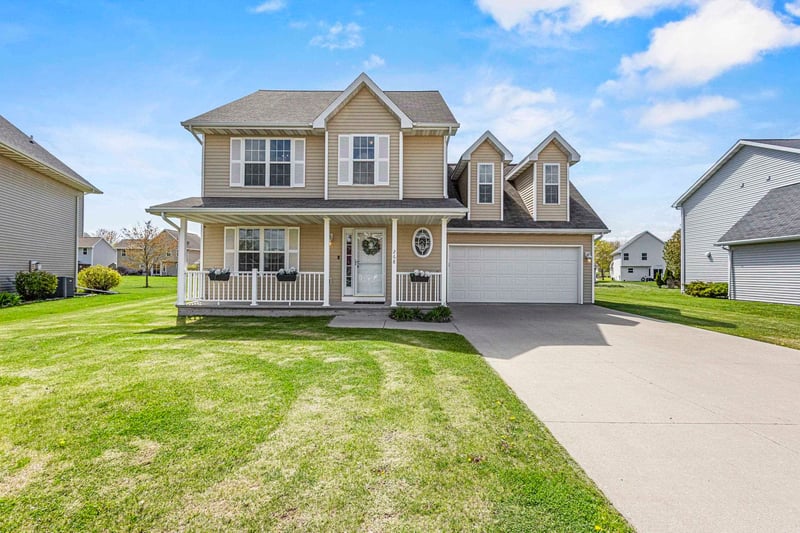 268 Fort Dr, Neenah, WI 54956