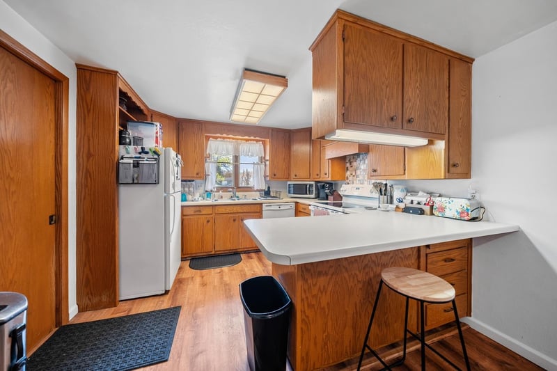 401 Steven St, Green Bay, WI 54303-4615