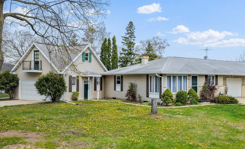 401 Steven St, Green Bay, WI 54303-4615