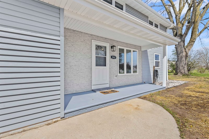 2461 Vandenbergh Pl, Green Bay, WI 54311-9999