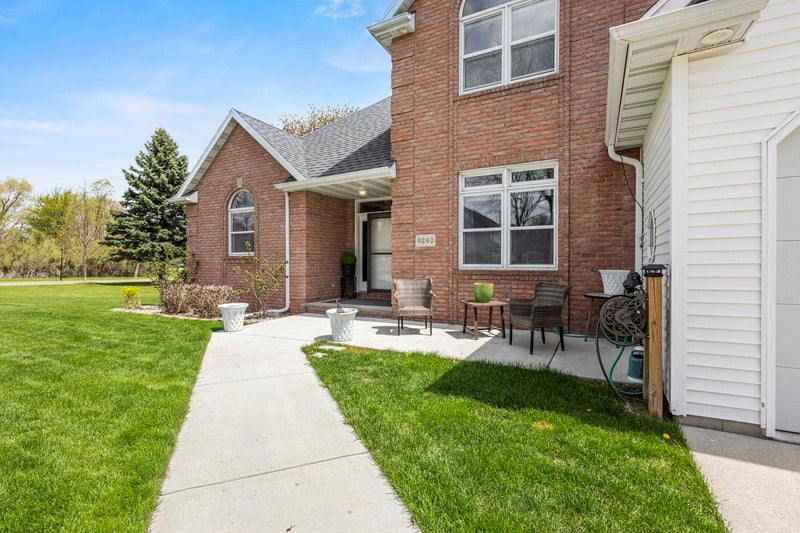 4240 Wedgewood Dr, Appleton, WI 54911